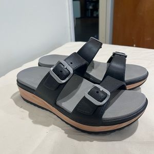 Dansko Kandi buckle sandals